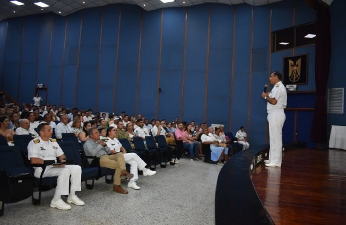 Ingreso de aspirantes a la Escuela Naval de Cadetes